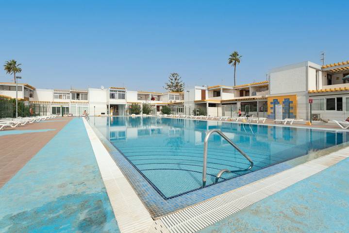 Apartamento de vacaciones para 4 personas, con jardín y piscina para niños - 1