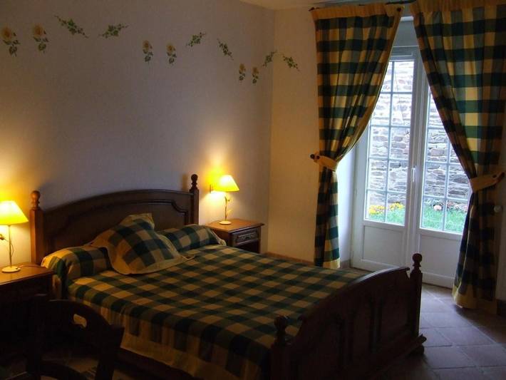 Chambre d’hôte pour 2 personnes, avec terrasse à Tirepied