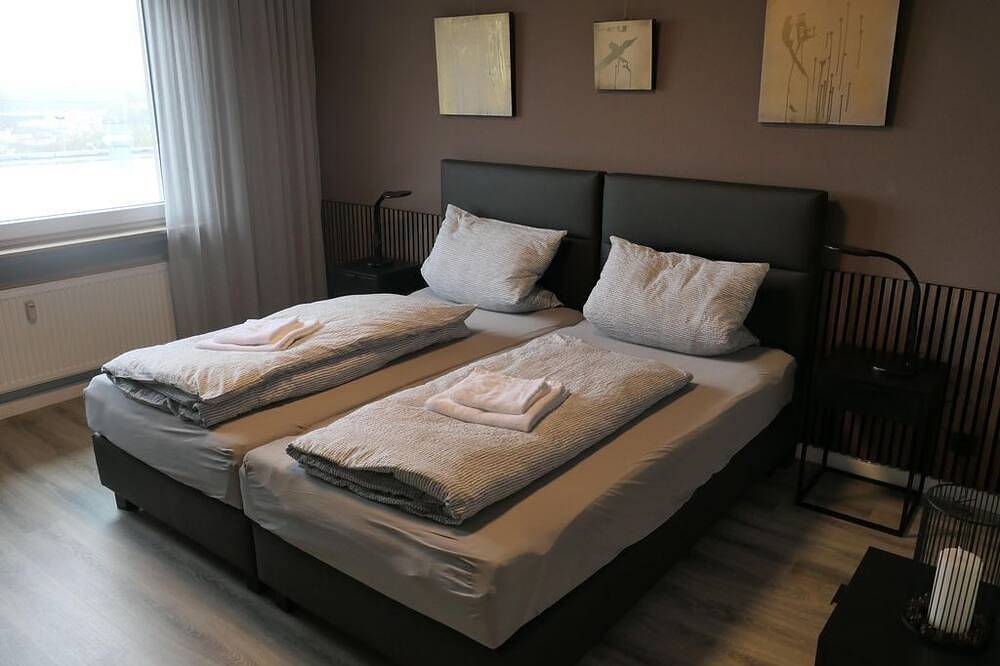 Ganze Wohnung, Ferienwohnung Schönhier - 5 Bett Fewo, Dusche, Wc, 2 Schlafräume, in Westerburg, Westerburg & Umgebung