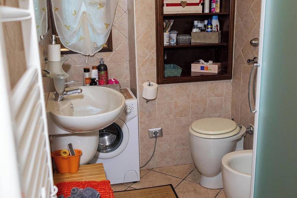 Entire apartment, The house of Brunina Monza - Relax near Milan! Garage and private small garden in Monza, Brianza