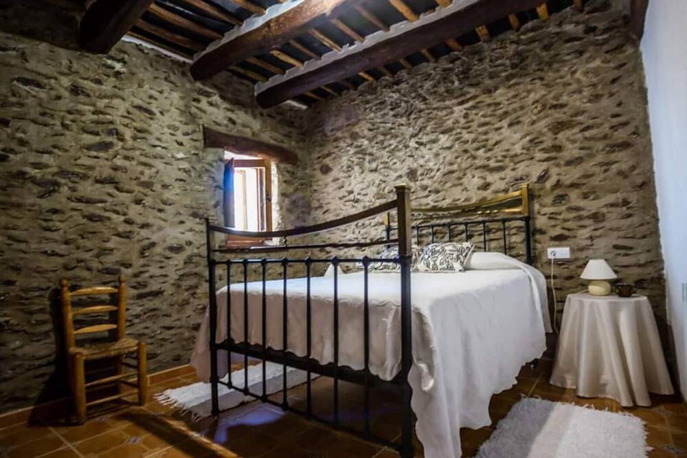 Casa rural 'Casa El Portón, Bubión' con vistas a la montaña, terraza privada y Wi-Fi in Bubión, Provincia de Granada