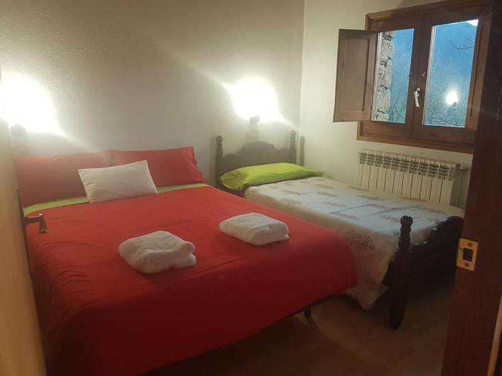 Apartamento de vacaciones para 5 personas, con vistas y jardín, Se admiten mascotas en Ripollès - 2