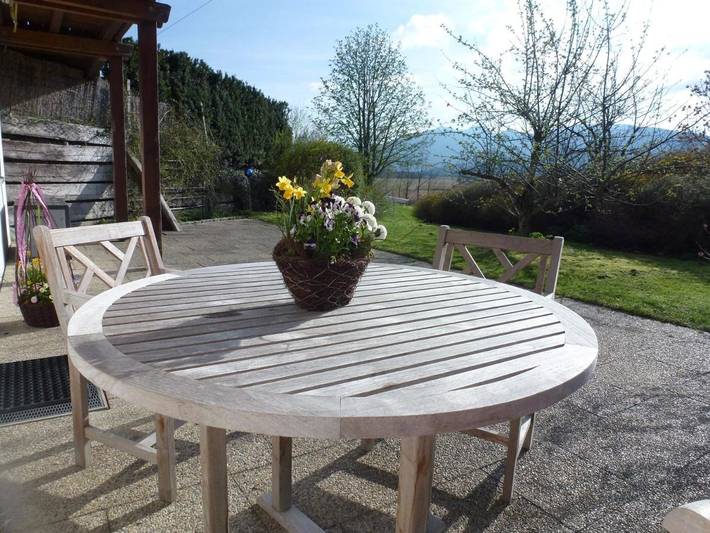 Ferienwohnung für 2 Personen, mit Terrasse und Garten sowie Ausblick