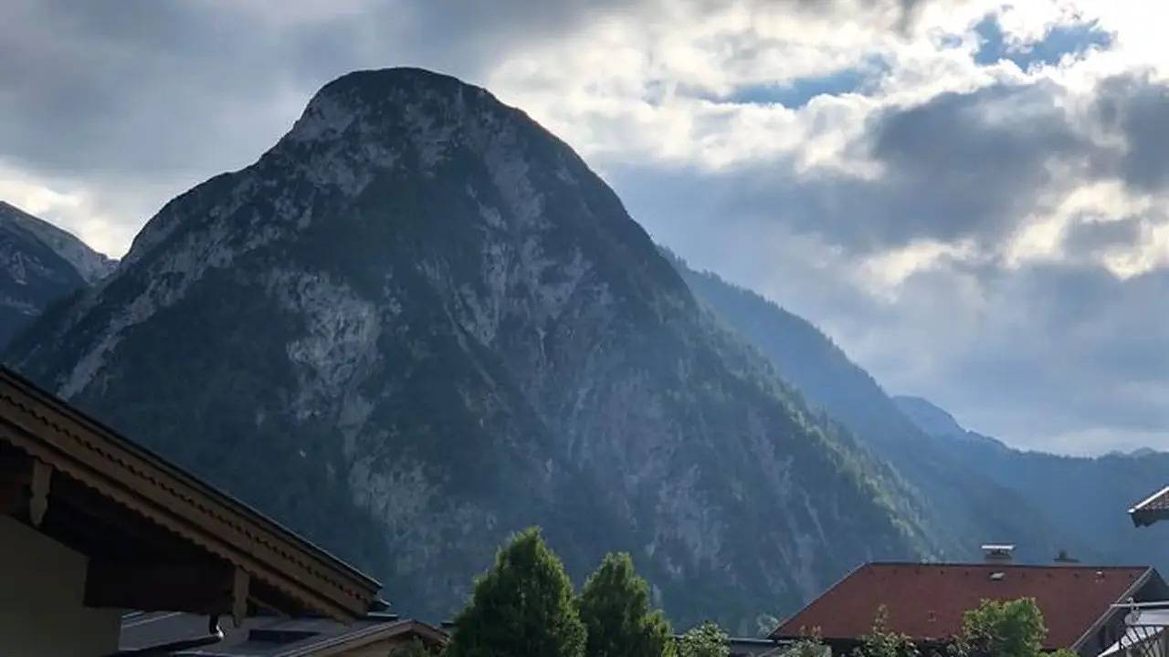 Geheel vakantieappartement, Vakantieappartement voor 4 personen met terras in Maurach, Eben am Achensee
