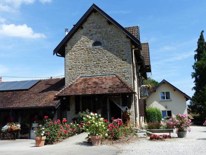 Location de vacances pour 7 personnes, avec Terrasse ainsi que Jardin et Vue dans La Ferté