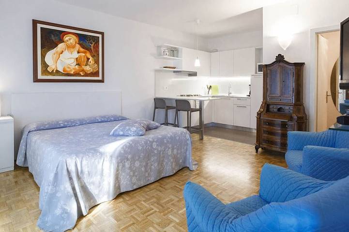 Ferienwohnung für 2 Personen, mit Balkon und Garten in Torbole - 2