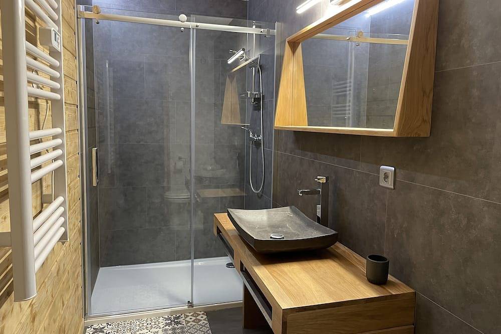 Appartement entier, Joli 3 pièces dans chalet, plain-pied, terrasse, jardin in La Chapelle-d'Abondance, Les Portes du Soleil
