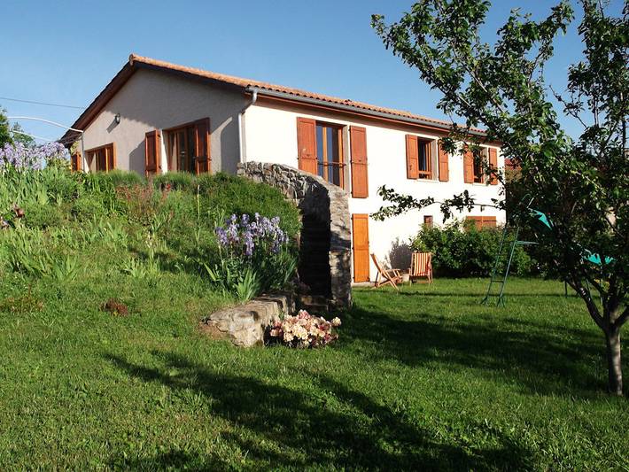 Chambre d’hôte pour 3 personnes, avec Terrasse et Jardin