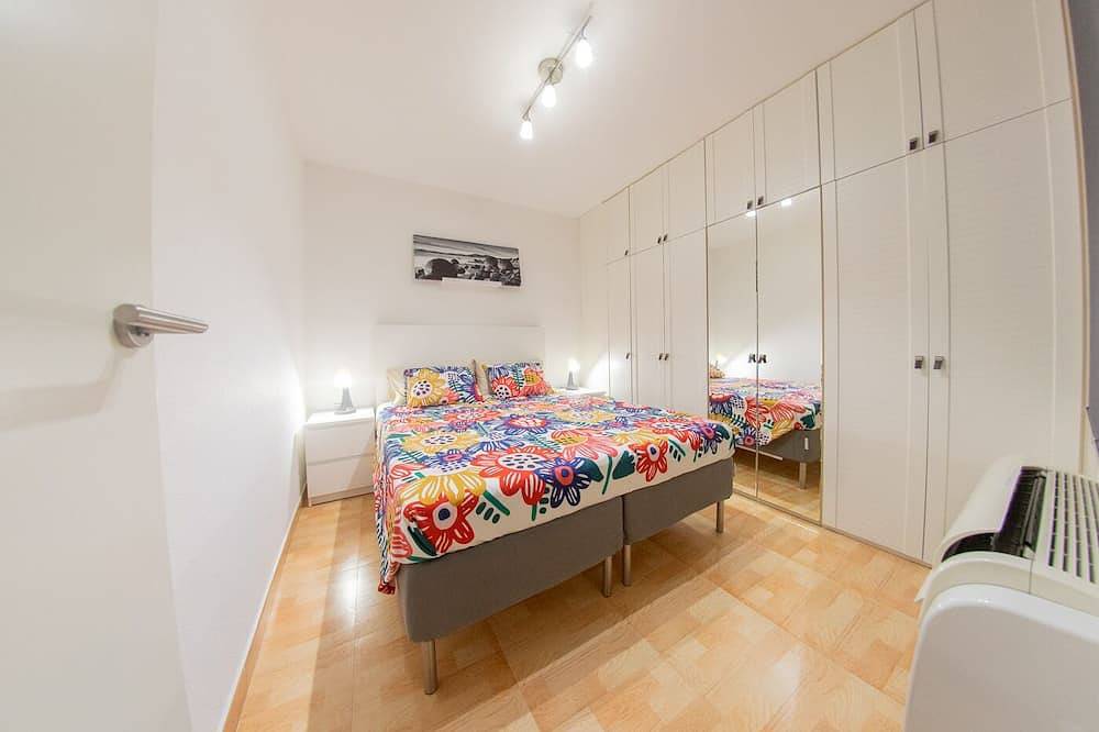Apartamento entero, Ahllenrock: ¡ Como un hotel, pero solo para ti ! in Cornellá de Llobregat, Bajo Llobregat