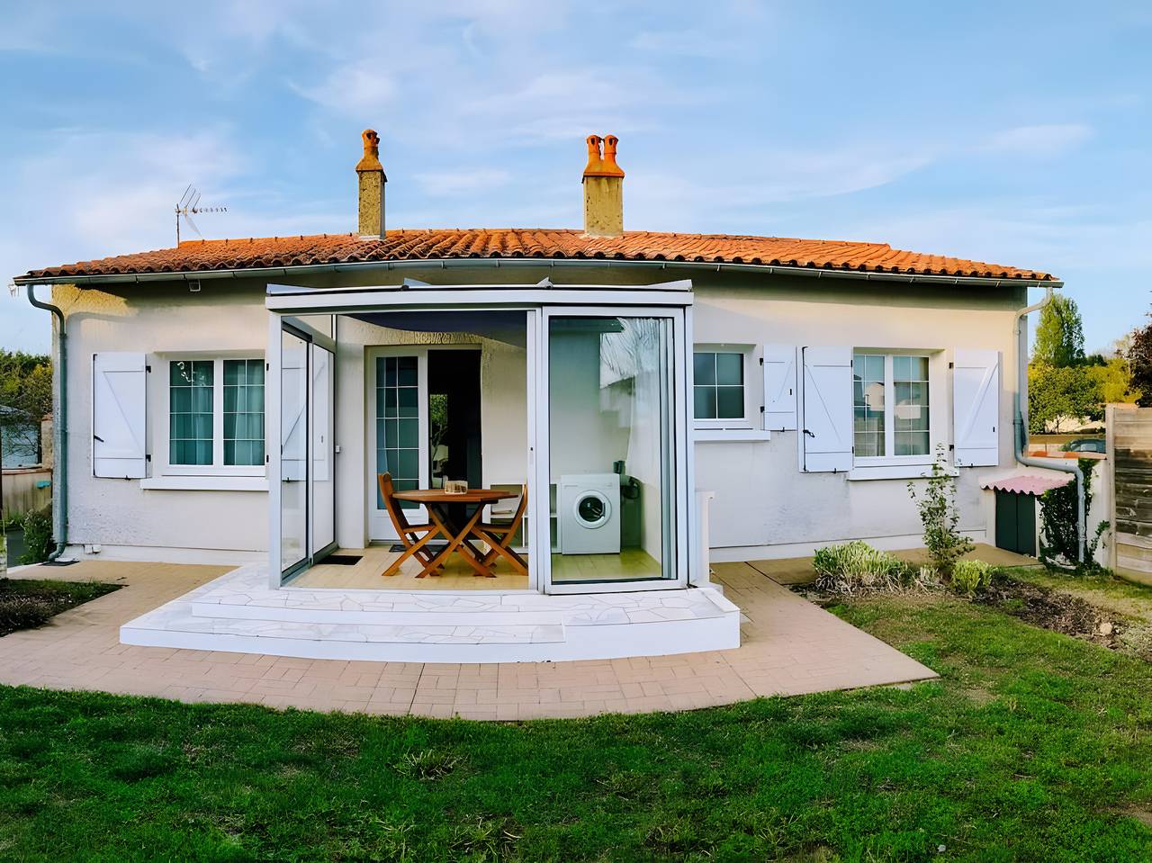 Ferienhaus 'Cottage Chaleureux Proche Ocean' mit privater Terrasse, Wlan und Klimaanlage in Salles-sur-Mer, La Rochelle und Umgebung