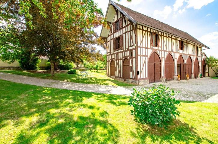 Maison d’hôte pour 4 personnes, avec vue et jardin à Dosches
