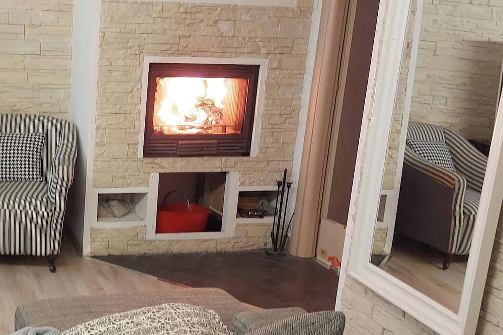 Ganze Wohnung, A Little Nest in Ivrea, Canavese