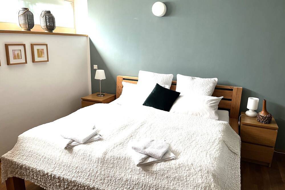 Ganze Wohnung, Atelier Seeshaupt Atelierwohnung mit großer Terrasse 5 min vom Starnberger See in Seeshaupt, Starnberger See