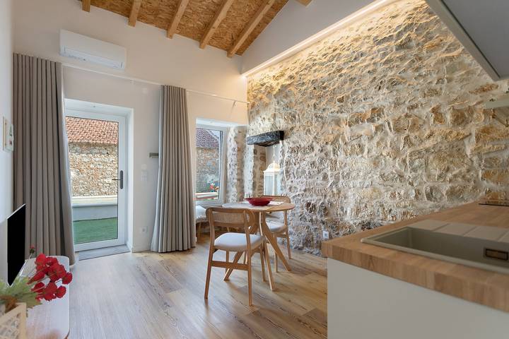Entire apartment, Vila Santa Luzia 4 with Shared Pool, Wi-Fi and Air Conditioning in Fátima, Santarém District