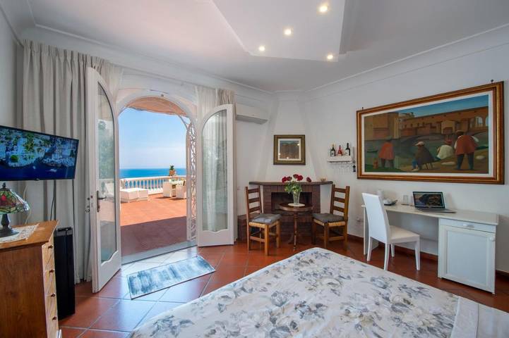 Chambre d’hôte pour 6 personnes, avec jardin et vue, animaux acceptés à Positano - 4
