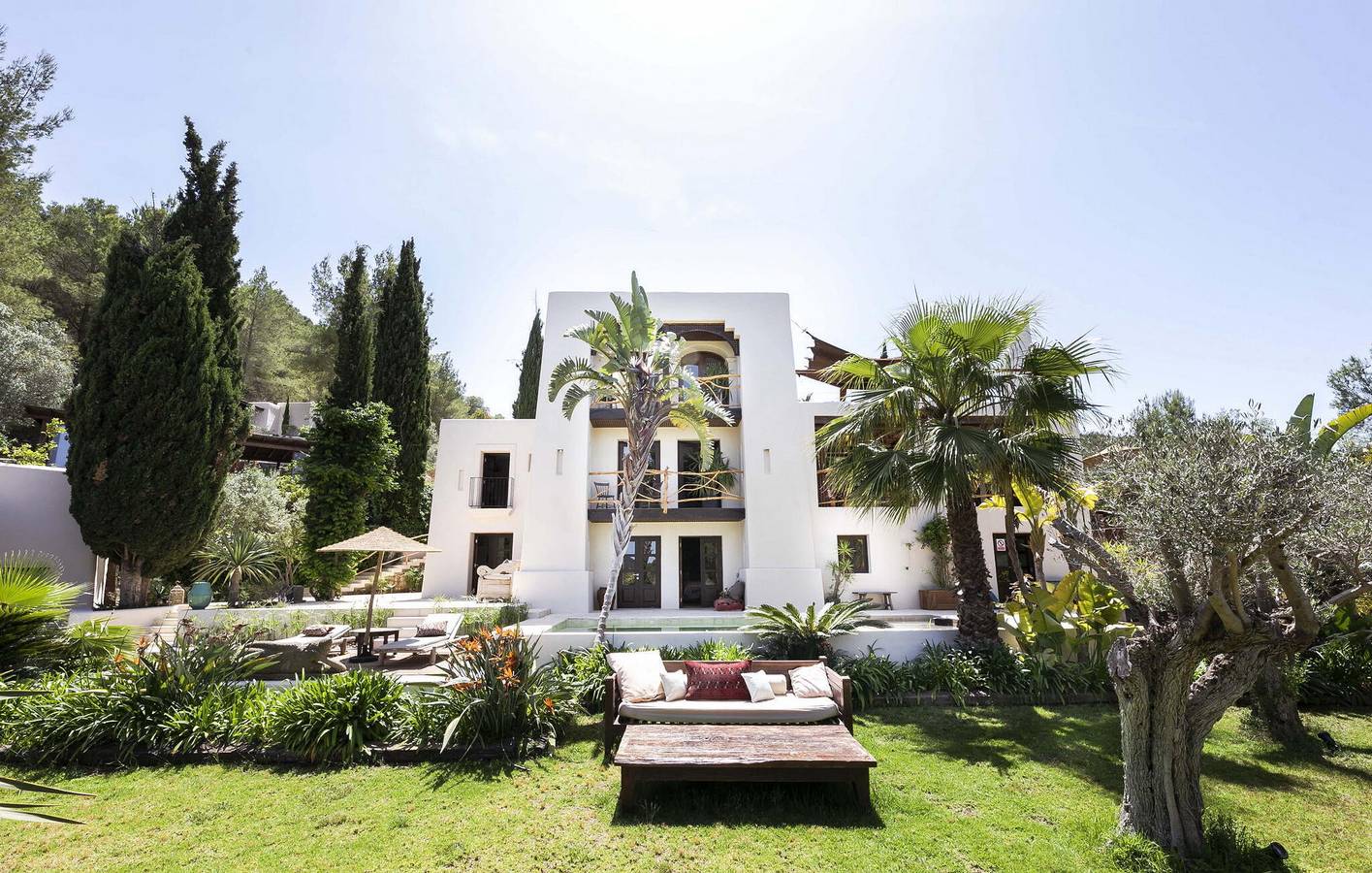 Appartement exclusif avec piscine, terrasse et climatisation près de la plage de Cala Sant Miquel in St. Miquel de Balansat, Sant Joan de Labritja