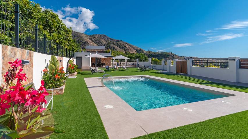 Villa for 10 personer, med balkong / terrasse og badebasseng i Frigiliana