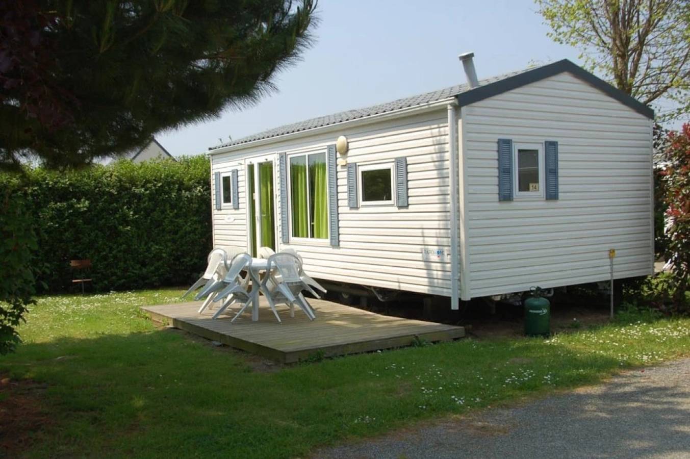 Camping 3 étoiles - Piscine - à 2 minutes des plages in Penvénan, Côte de Granit Rose