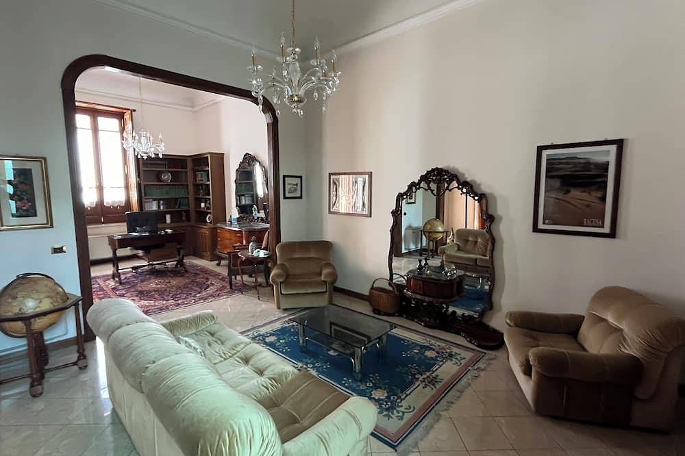 Casa nel Liberty in Canicattini Bagni, Siracusa e dintorni