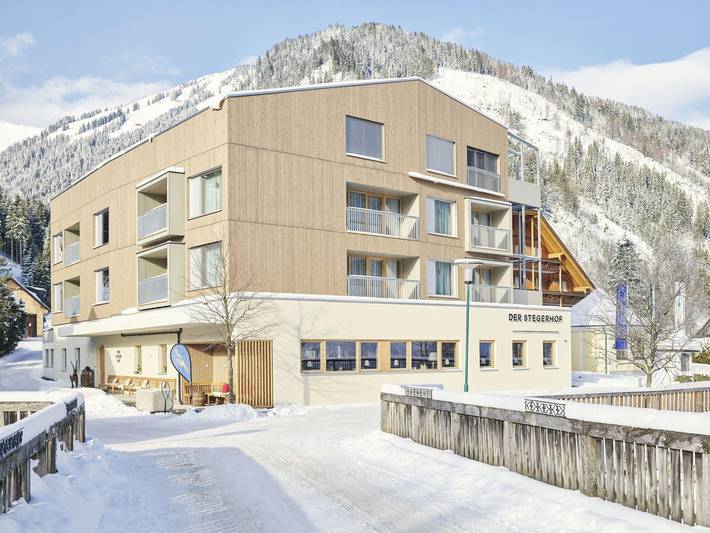 Hotel für 2 Personen, mit Balkon und Terrasse sowie Whirlpool und Garten in Irdning-Donnersbachtal