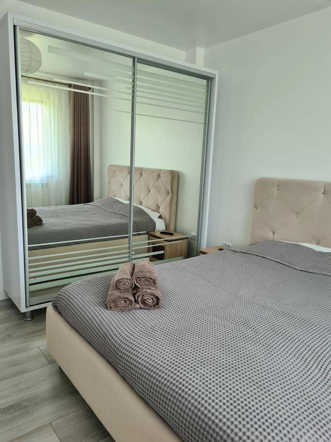 Appartement de vacances pour 4 personnes, avec vue sur le lac ainsi que vue et balcon