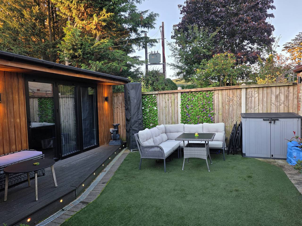 The Chill Garden Room in Shepton Mallet, Somerset