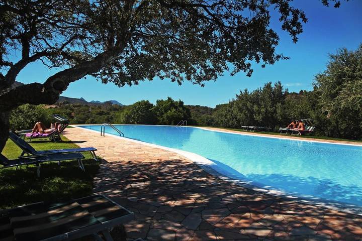 Hôtel pour 2 personnes, avec vue ainsi que piscine et jardin, animaux acceptés à Guspini