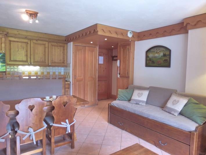 Gîte pour 6 personnes, avec balcon et piscine dans Meribel Village - 2