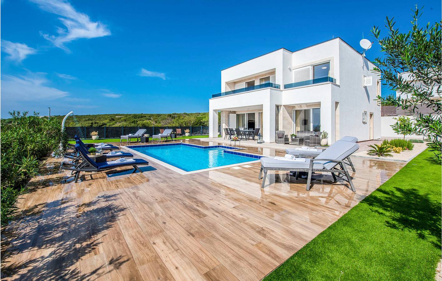Ferienhaus für 8 Personen mit Terrasse in Gajac, Pag
