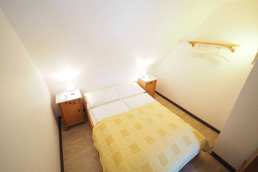 Ganze Wohnung, Ferienwohnung Hansen Hof 2 mit Garten und Terrasse im ländlichen Tinnum in Tinnum, Sylt (Gemeinde)
