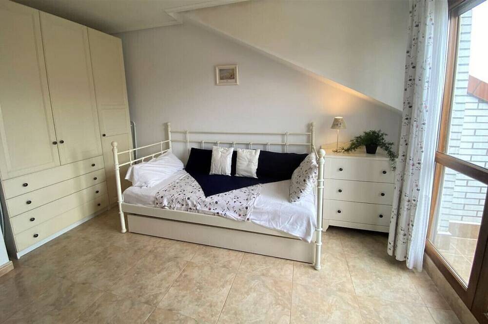 Apartamento entero, 3 Dormitorios En Ajo - La Campona 12802 in Ajo, Bareyo