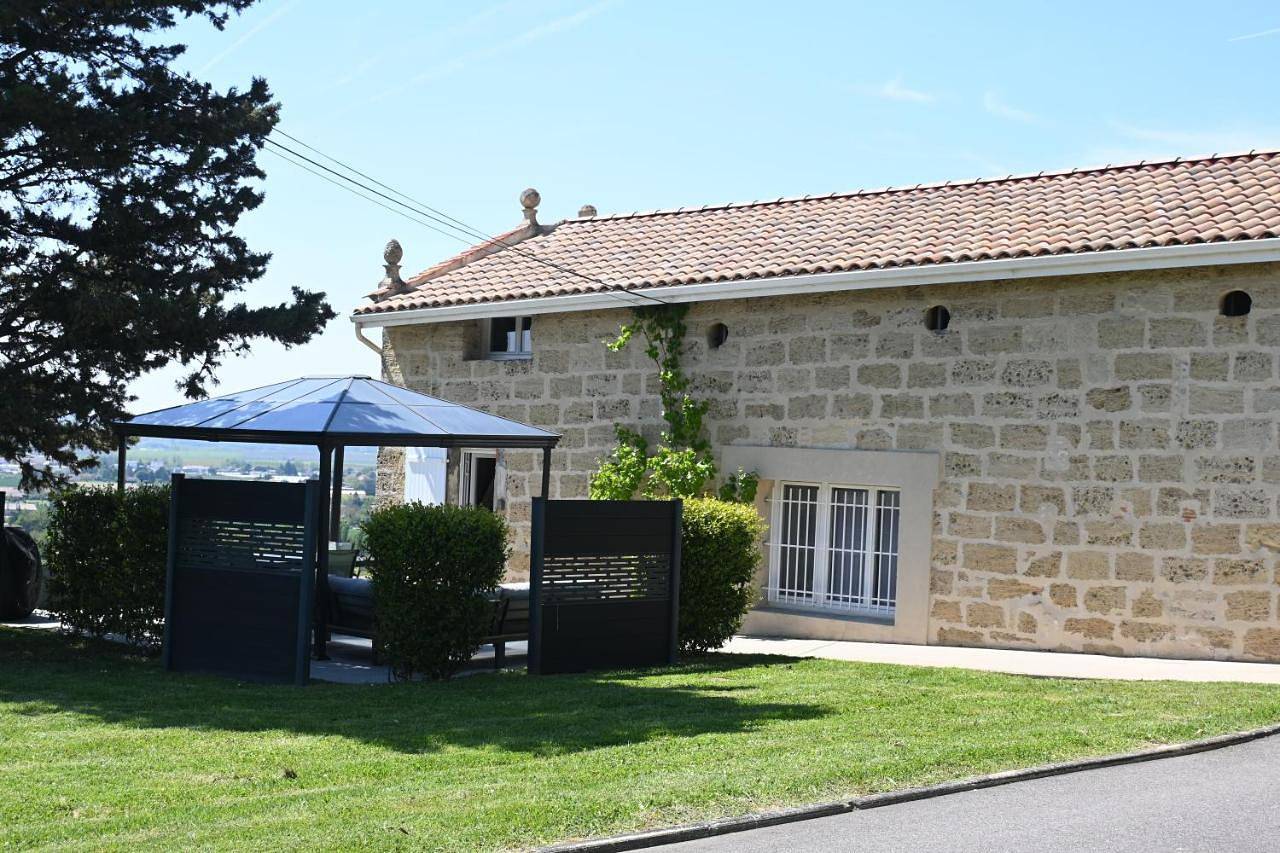 Three-Bedroom House in Beaupuy, Région de Marmande