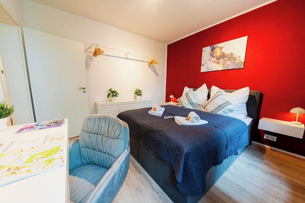 Entire apartment, Brockheus Apartments: Prime City Apar. | Central Loc. | Parking | Wifi | Kitchen in Magdeburg, Elbe-Börde-Heide