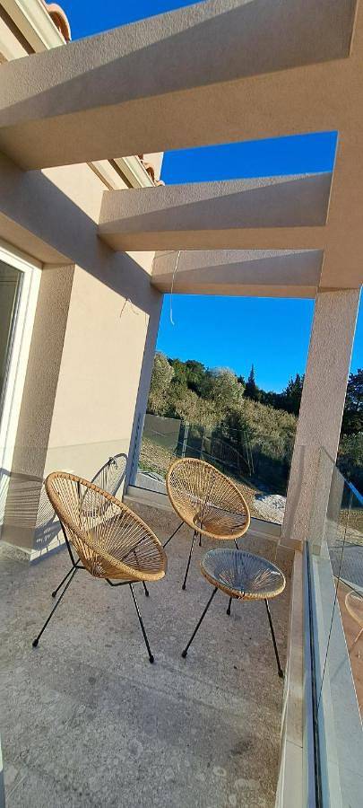 Location de vacances pour 6 personnes, avec terrasse ainsi que vue et piscine dans Vasilika - 3