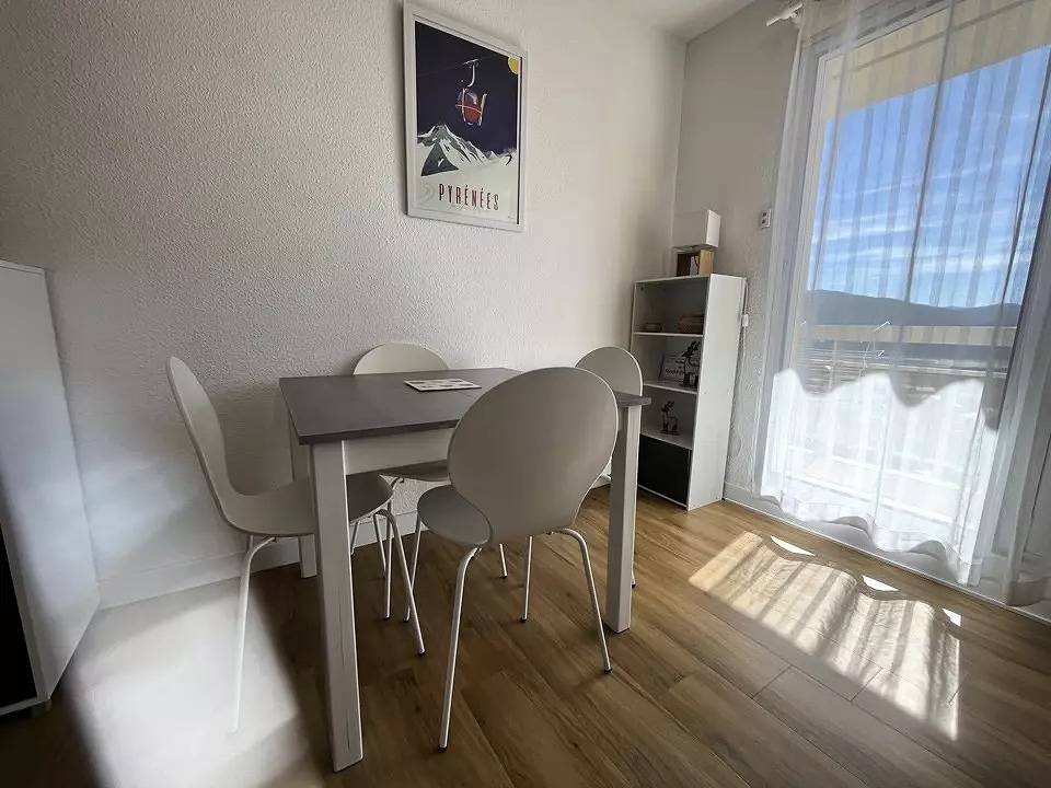 Ganzes Studio, Studio 4 Pers mit einem schönen Blick auf das alte Dorf und die Pisten. in Les Angles, Parc naturel régional des Pyrénées catalanes