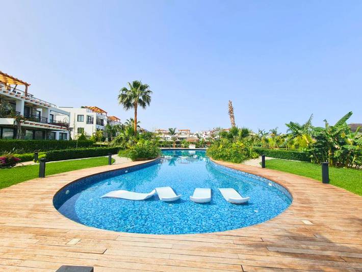 Bungalow für 6 Personen, mit Meerblick und Garten sowie Ausblick auf Zypern