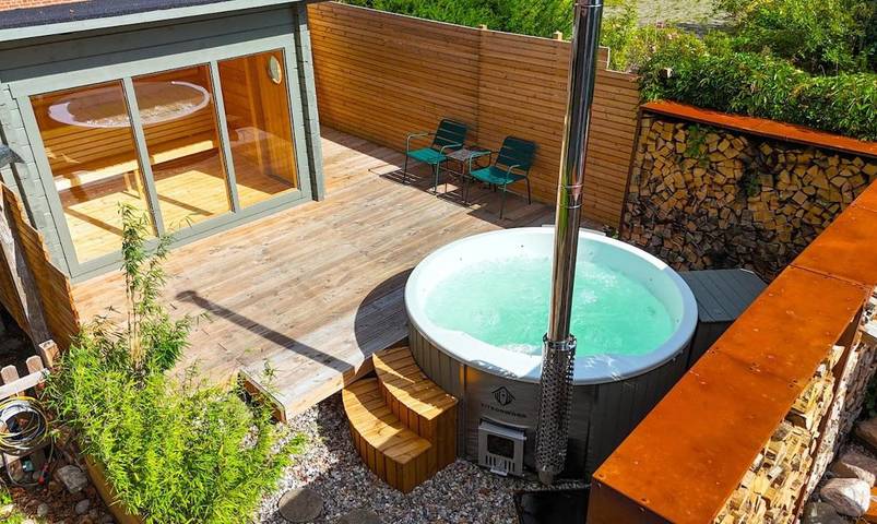 Ferienhaus für 10 Personen, mit Whirlpool und Terrasse sowie Sauna in Barsbek