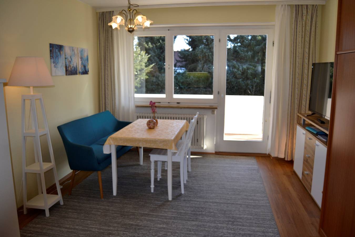 Ganze Ferienwohnung, Ferienwohnung Hämmerle - Ferienwohnung Blau, 48qm, 1 Schlafzimmer, 1 Wohn-Essbereich, max. 4 Personen in Konstanz, Obersee (Bodensee)