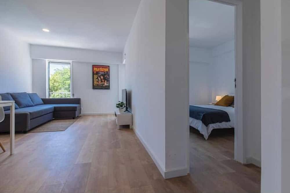 Village Carcavelos I Elegance by the Sea Steps from Praia & Santini in Carcavelos e Parede, Costa de Lisboa