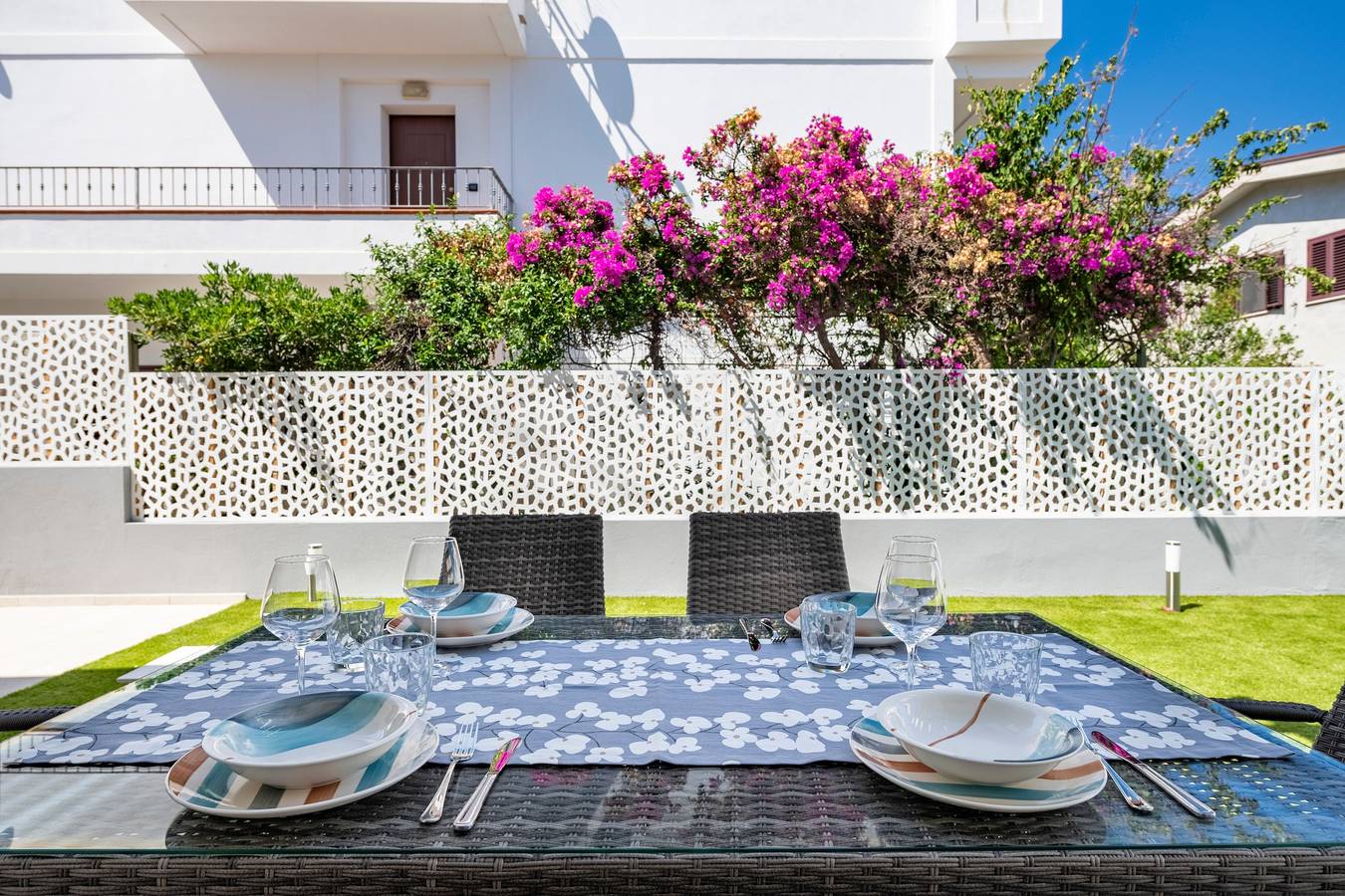 Ganze Wohnung, Appartamento Prato al Mare mit Garten, Klimaanlage und Wlan in Cala Gonone, Dorgali