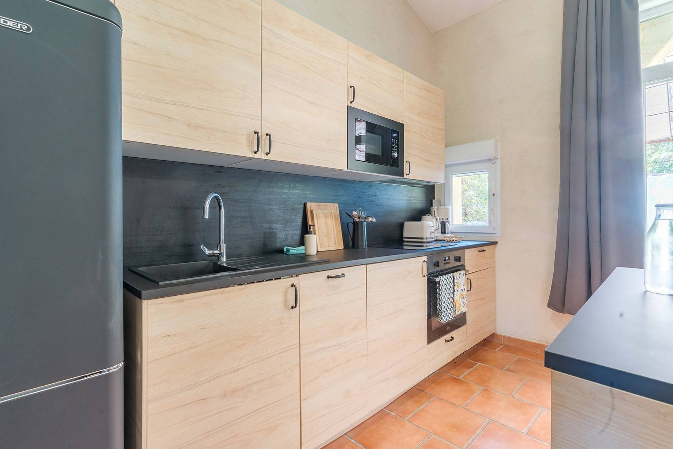 Gîte 'Domaine Plan Des Devens Tendresse' avec piscine partagée, Wi-Fi et climatisation in Roussillon, Parc naturel régional du Luberon