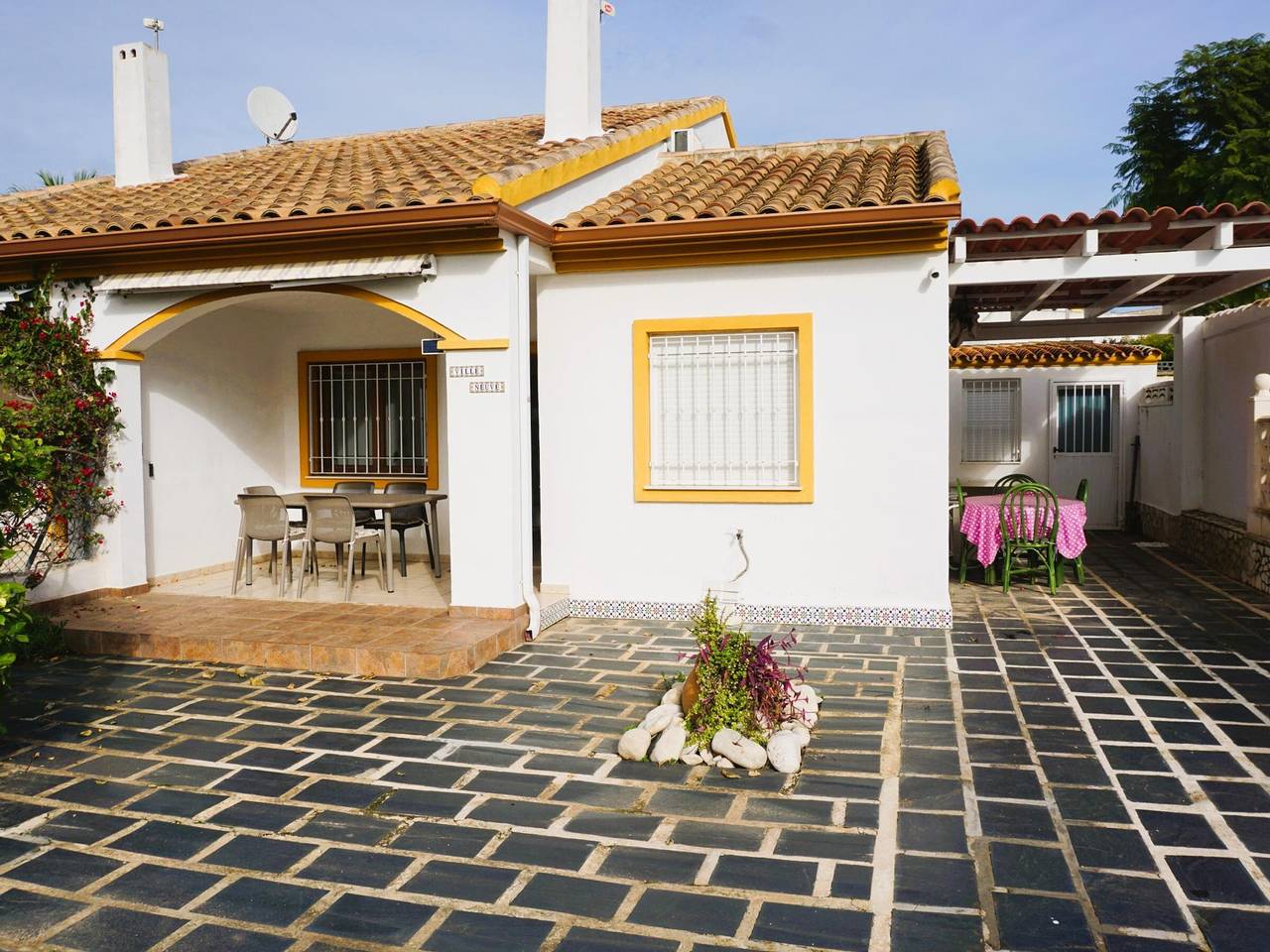 Familienhaus mit privatem Pool und Strandnähe in El Verger in el Verger, Costa Blanca