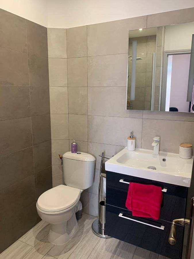 Chambre d’hôte pour 2 personnes, avec jardin et vue ainsi que terrasse et piscine à Gignac - 2