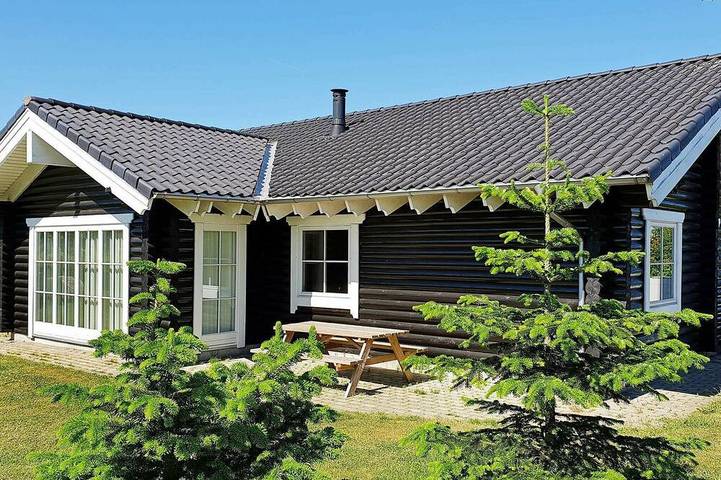 Ferienhaus für 8 Personen, mit Sauna und Whirlpool sowie Garten