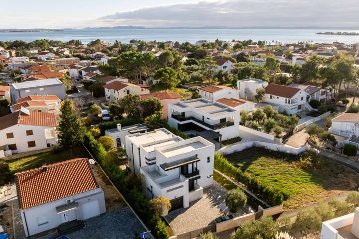 Villa pour 8 personnes, avec jardin dans Vir - 2