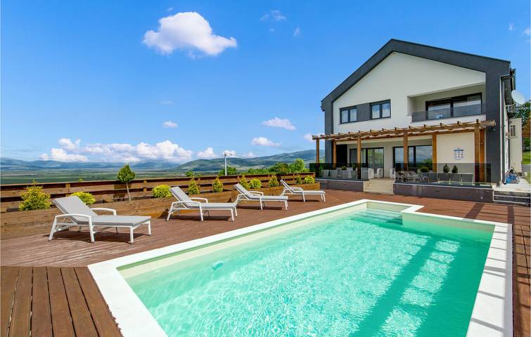 Schickes 2-Zimmer-Apartment mit Pool, Terrasse und Grill – der ideale Rückzugsort! in Lika-Senj