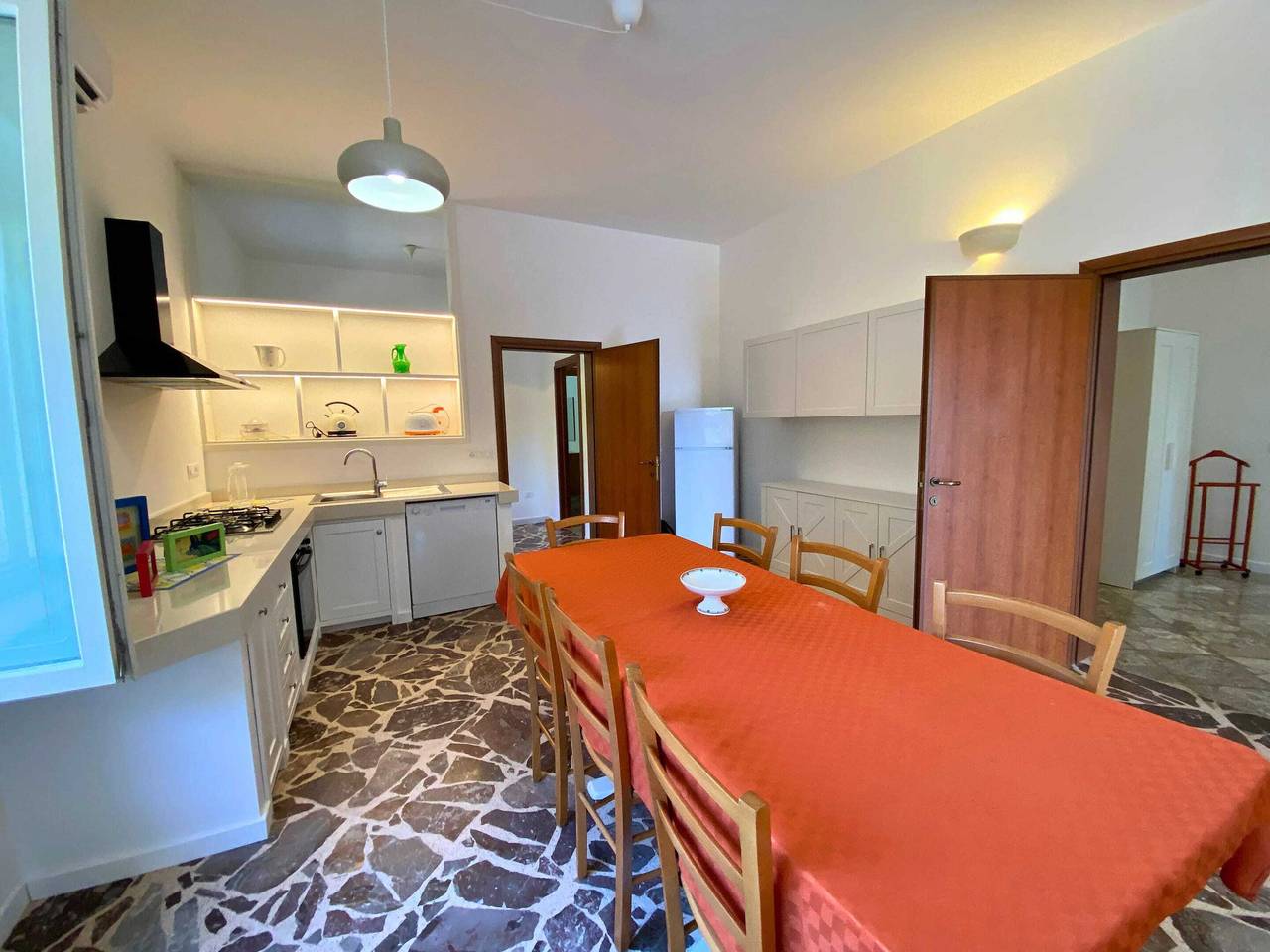 Charming House near the Sea in Torre Pali. in Torre Pali, Salve