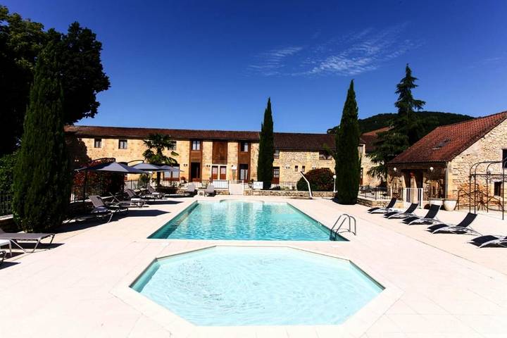Hôtel pour 2 personnes, avec piscine et jardin ainsi que vue et bassin pour enfant à Saint-Vincent-de-Cosse - 4