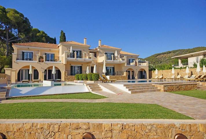 Gîte pour 4 personnes, avec jardin ainsi que piscine et vue dans Poros - 3