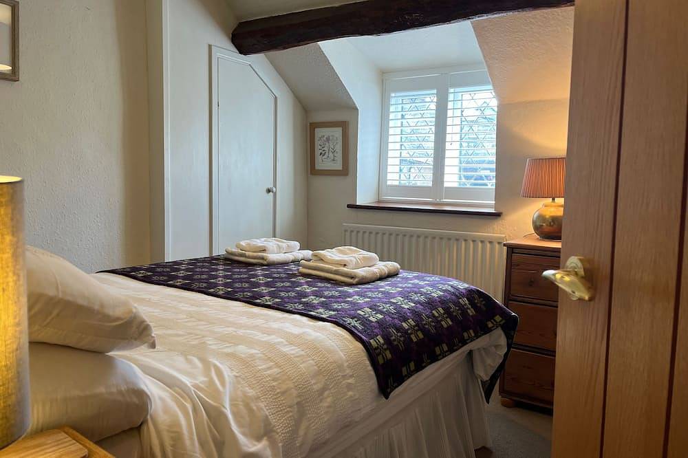 Pretty cottage, perfect readers' retreat in centre of Hay, parking & fast wifi in Hay-on-Wye, Brecon Beacons